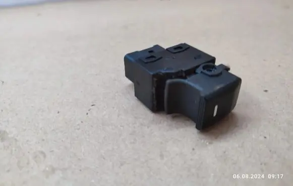 KIA Sportage Electric window control switch 3695101000