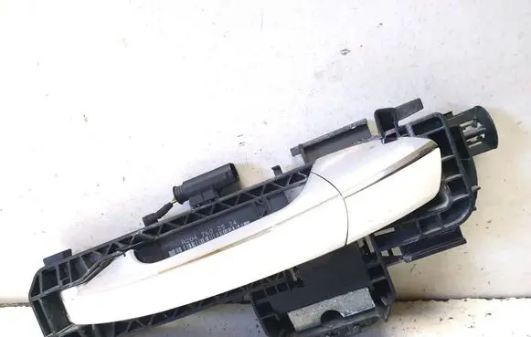 Mercedes-Benz GL X166 Rear door exterior handle A2047602534