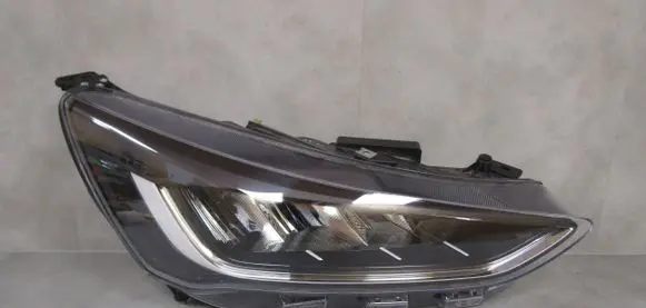 Ford Focus Headlight/headlamp NX7B13E014CF HX7813E014CF