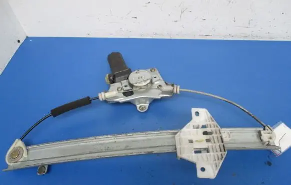 Hyundai Accent Rear door window regulator with motor