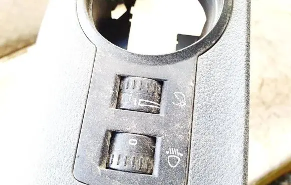 Volkswagen Touran I Headlight level height control switch
