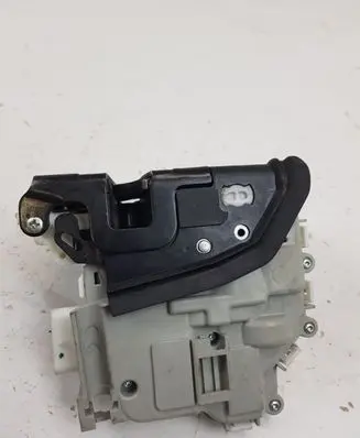 Audi A3 S3 8P Front door lock JA68X2837015B