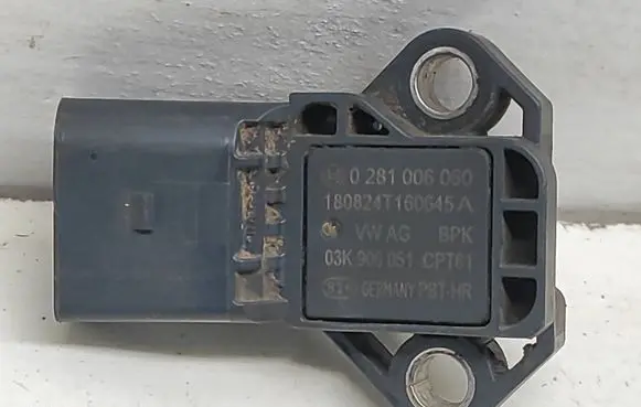 Volkswagen Crafter Air pressure sensor 0281006060 03K906051