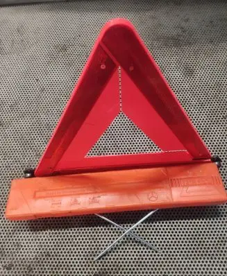 Mercedes-Benz Sprinter W901 W902 W903 W904 Emergency warning sign A0005907412