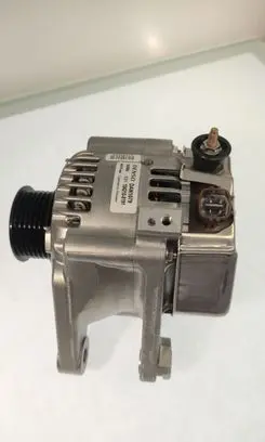 Toyota Corolla Verso AR10 Generator/alternator DAN1079 1042108191