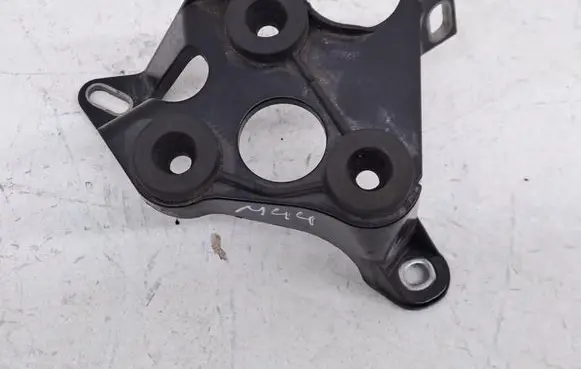Mercedes-Benz C W205 ABS pump bracket A1674300200