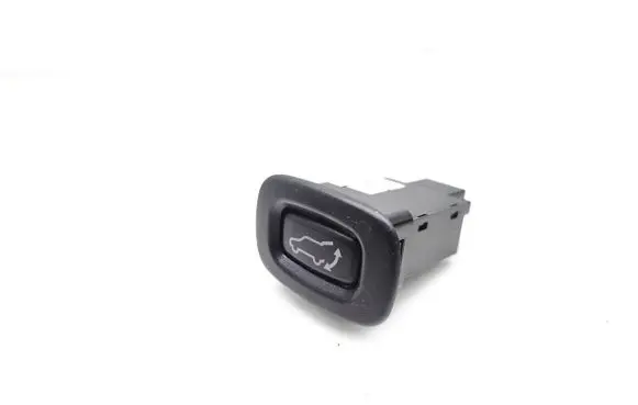 Mitsubishi Outlander Tailgate opening switch 