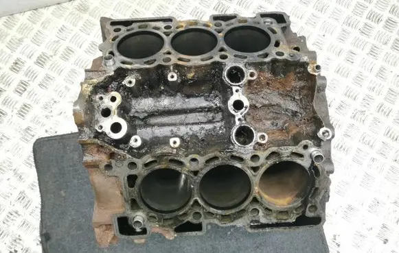 Land Rover Range Rover Sport L320 Engine block 