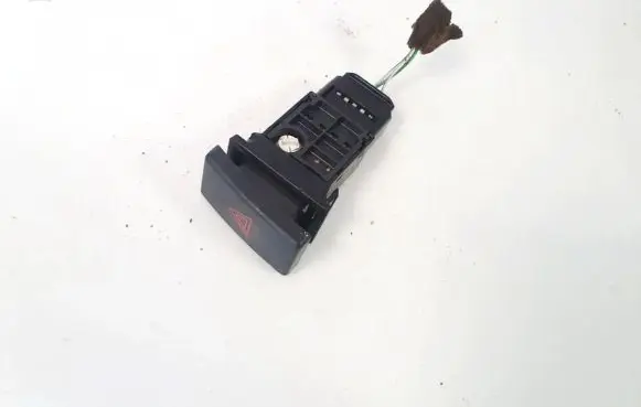 Toyota Avensis T250 Hazard light switch 157963