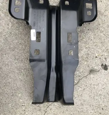 Porsche Cayenne (9Y0 9Y3) Front bumper upper radiator grill 9Y4805784 A23624 03S00