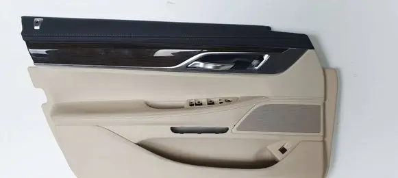 BMW 7 G11 G12 Front door card panel trim
