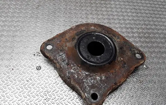 Audi A4 S4 B5 8D Coil spring/strut mount 