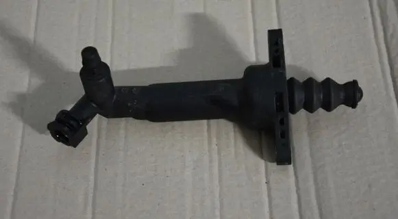 Volkswagen Up Clutch slave cylinder 1S0721261