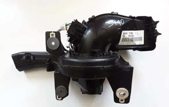 Peugeot 5008 A/C air flow flap actuator/motor 9683441680
