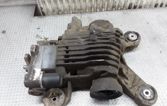 Volkswagen PASSAT B6 Rear differential Z5B00V525010C
