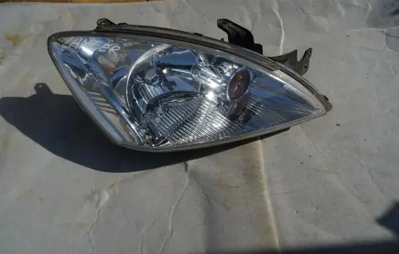Mitsubishi Lancer Headlight/headlamp