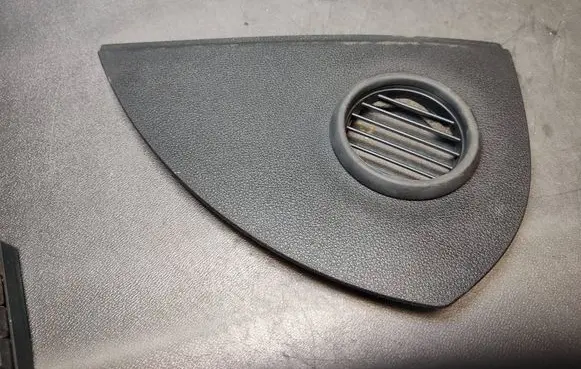 Audi Q7 4L Dashboard side end trim 4L0857085