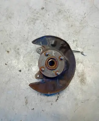 Toyota Corolla E120 E130 Front wheel hub spindle knuckle