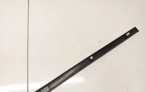 Nissan X-Trail T30 Other interior part 684108H600