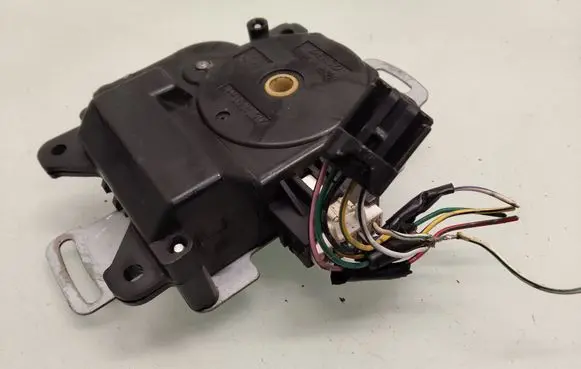 Mitsubishi Grandis Air flap motor/actuator