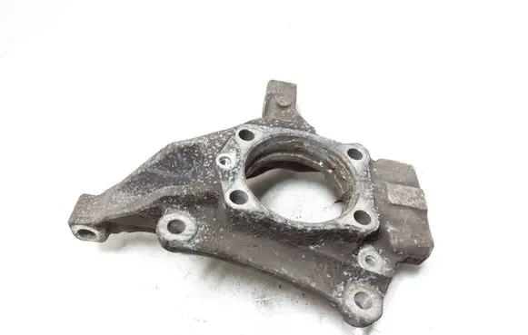 Volvo V70 Front wheel hub 9461943