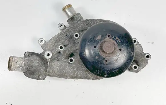 Cadillac Escalade Water pump 19253263