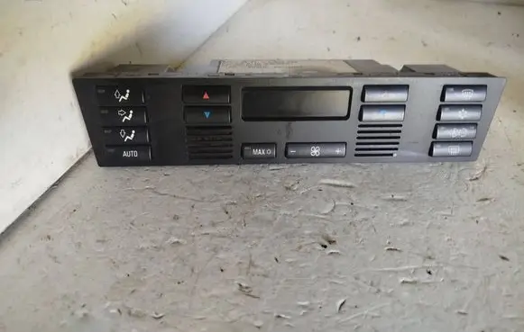 BMW 5 E39 Climate control unit 6915799 900250950001 01284025