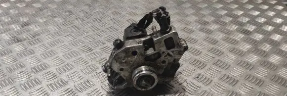 Volvo XC90 Fuel injection high pressure pump 31303475