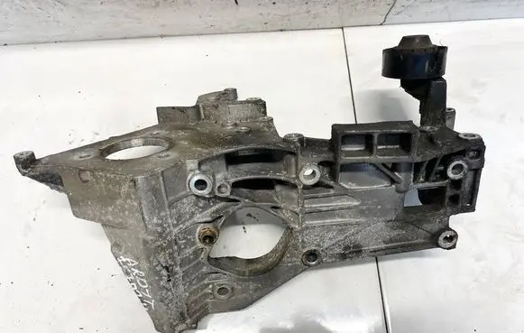 Volkswagen Golf IV Engine mounting bracket 038903143h