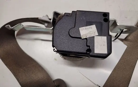 Jaguar S-Type Front seatbelt 43594 2R83G611B09 33048268