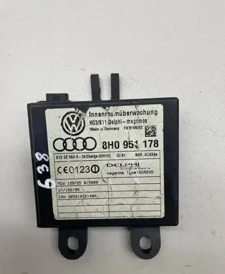 Audi A4 S4 B6 8E 8H Alarm control unit/module 8h0951178
