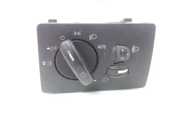 Ford Focus Light switch 7M5T13A024CA