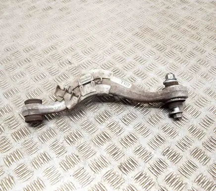 BMW 5 G30 G31 Rear upper control arm/wishbone 6870535