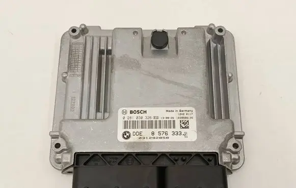 BMW X3 F25 Engine control unit/module 8576333 0281030326 031292858