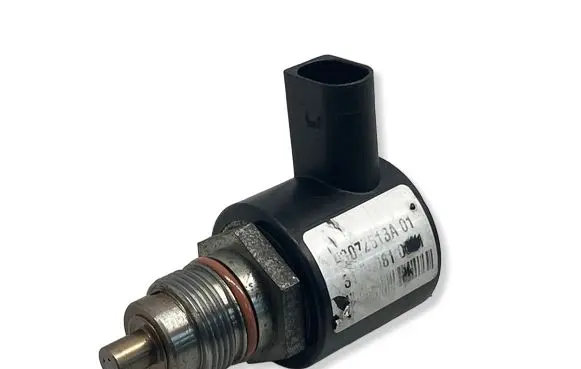 Mercedes-Benz C W204 Fuel pressure regulator 9308Z613A