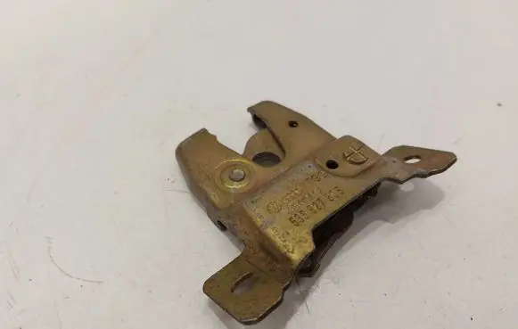 Tailgate/trunk/boot lock/catch/latch
