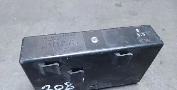 Volvo S40 Other relay 30889337 MB2323008341