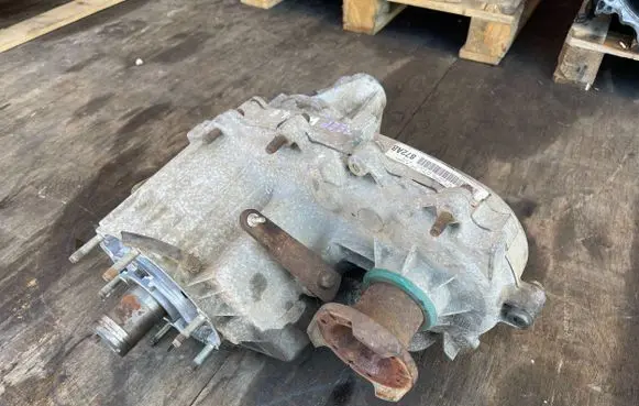Jeep Grand Cherokee (WJ) Gearbox transfer box case P52098872AB 872AB
