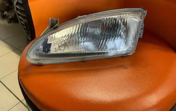 Hyundai Lantra I Headlight/headlamp 1013592