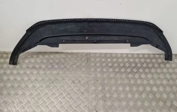 Front bumper lip