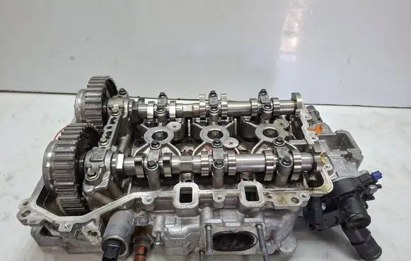 Citroen C3 Engine head S27647084 9814763180