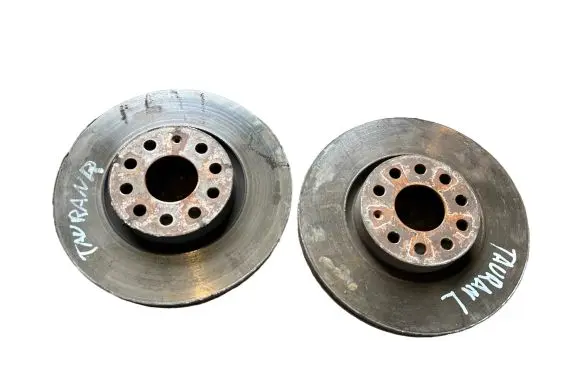 Volkswagen Touran II Front brake disc