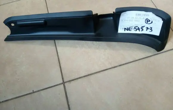 Mercedes-Benz C W204 Other trunk/boot trim element 2046931833 NE54573