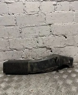 BMW 5 GT F07 Air intake hose/pipe 7811597