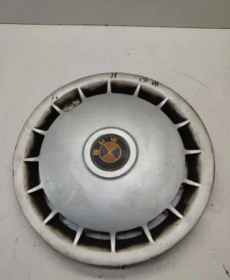 BMW 3 E30 R14 wheel hub/cap/trim 1179171 36131179171