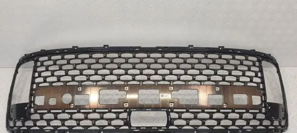 Hyundai Staria Front bumper upper radiator grill