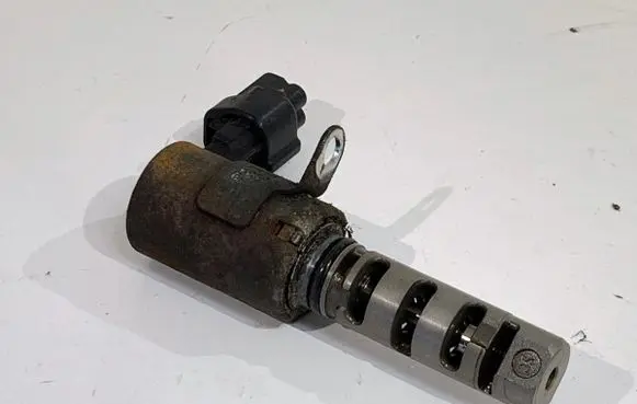 Mitsubishi Colt Camshaft position sensor MR984259