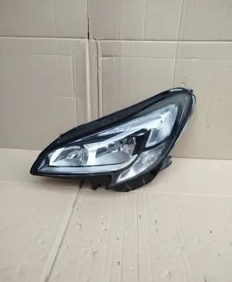 Opel Corsa E Headlight/headlamp 39108226 1EF01183005