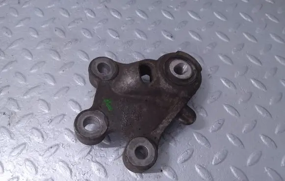 Chevrolet Volt I Gearbox mounting bracket 20877918