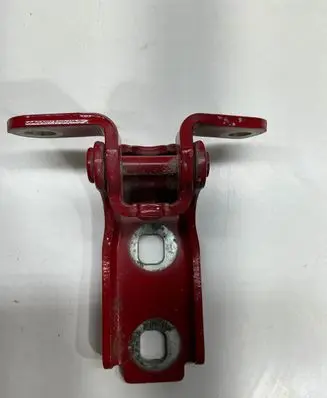 Chevrolet Camaro Front door upper hinge A046057